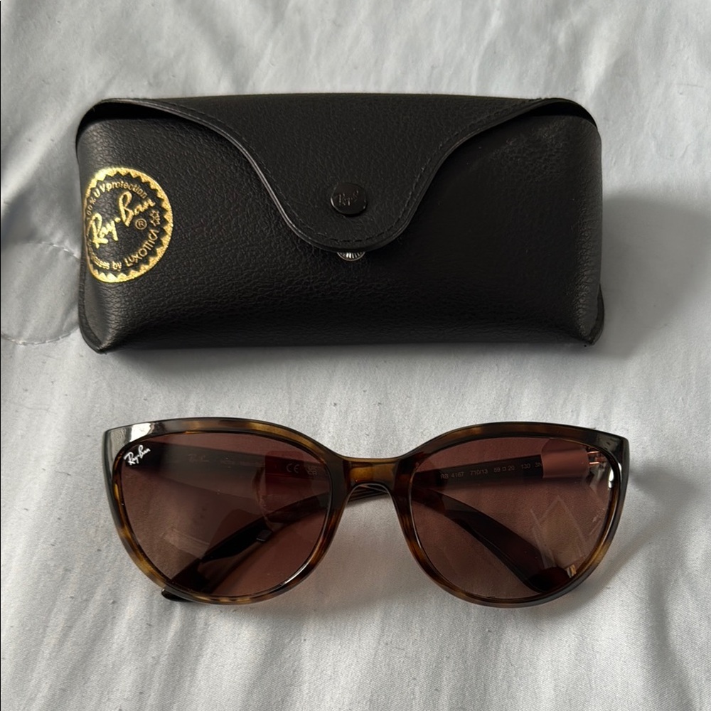 Ray-Ban Brown Tortoiseshell Sunglasses Accessories